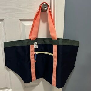 Victoria’s Secret Stylish Navy and Pink Tote Bag